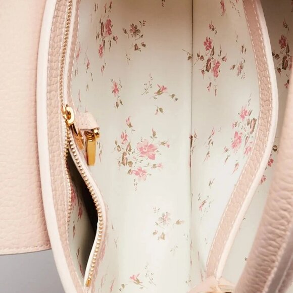 Louis Vuitton Blush Taurillon Leather Capucines Blooms MM Bag - Picture 9 of 12